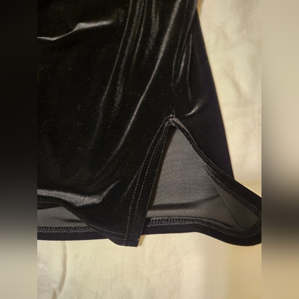 Black Velvet Boat Neck Top By Ninety Woman Size 2X - Picture 4 of 8